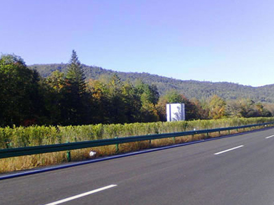 公路防护栏