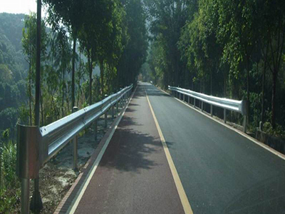 乡村公路防护栏