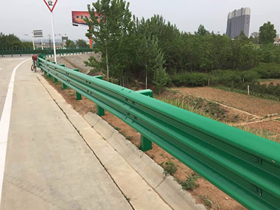 公路波形护栏板